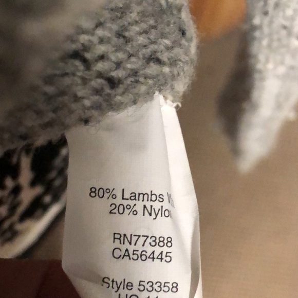 J. Crew gray Wool blend Grey Crew Neck Sweater size Small - Picture 5 of 5